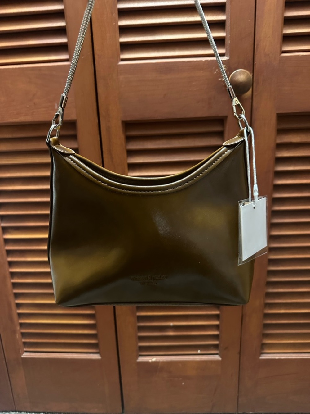 Women’s Olive Green Shoulder Bag - Classic Minimalist Design